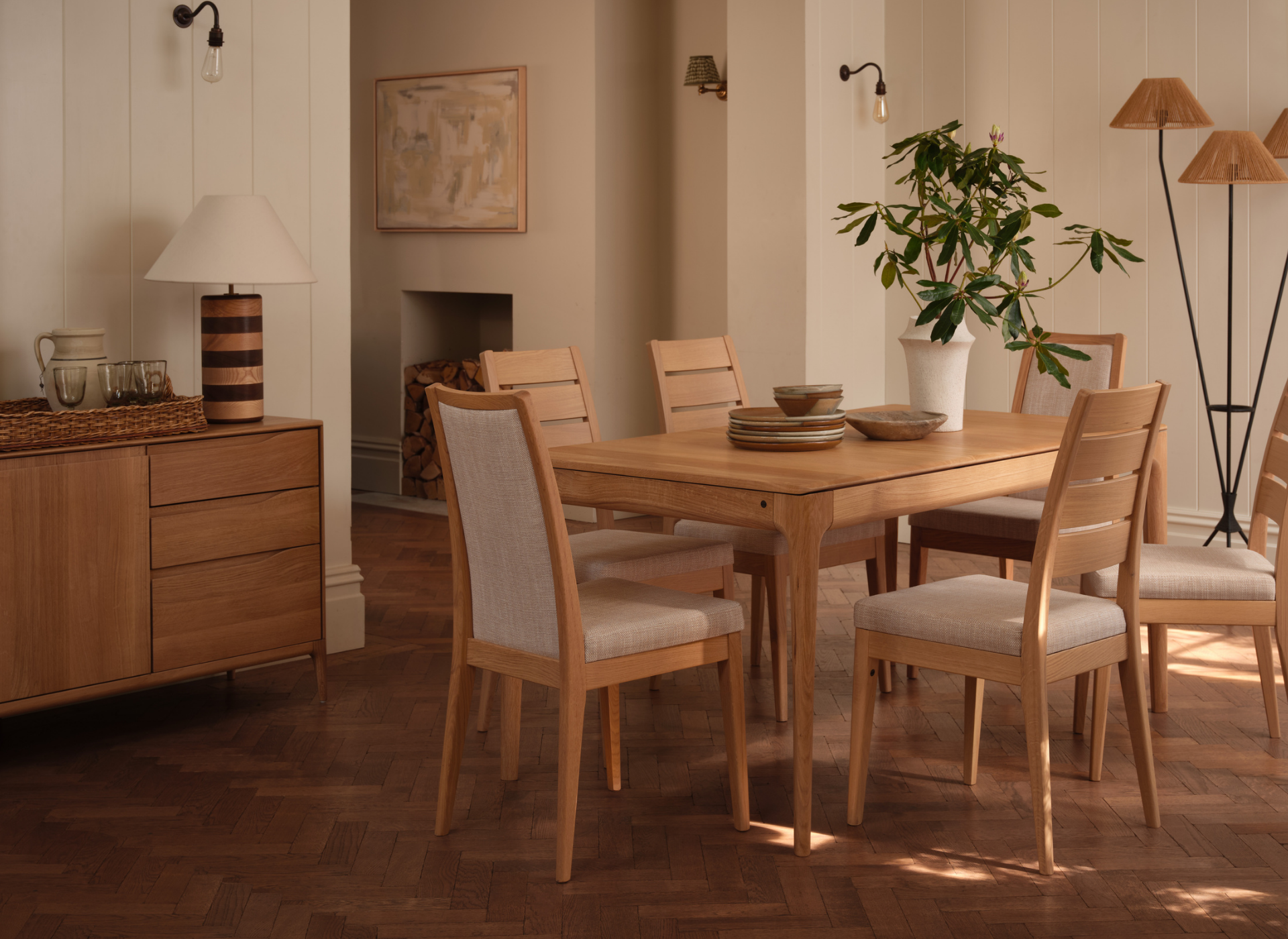 Stressless sofas and recliners embody Scandinavian design, innovation and quality. An influential aesthetic marked by minimalism and functionality, this exquisite Nordic craftsmanship, passed through generations, is iconic in its simplicity.